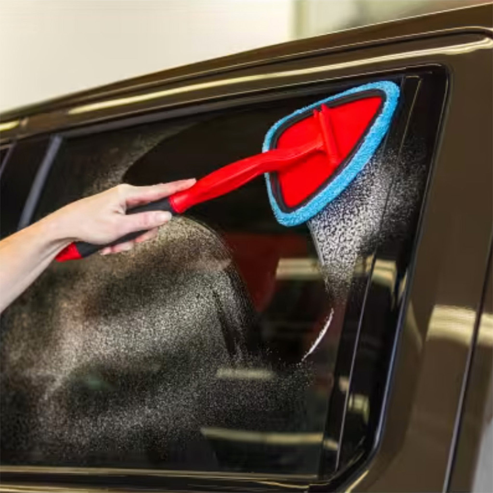 2-in-1 Easy Reach Detailing Wand